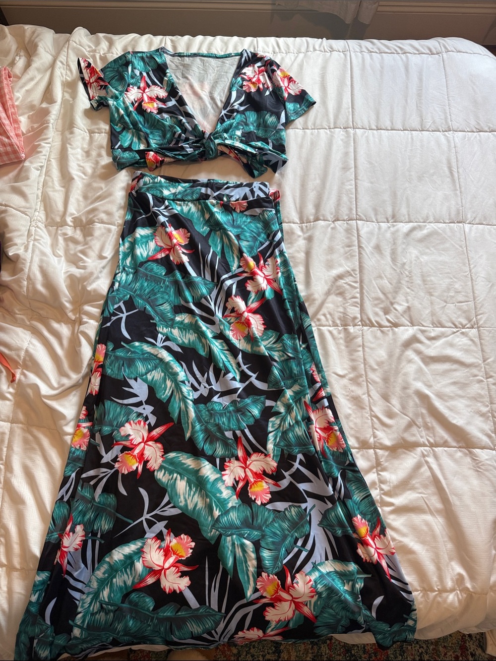 Two piece set